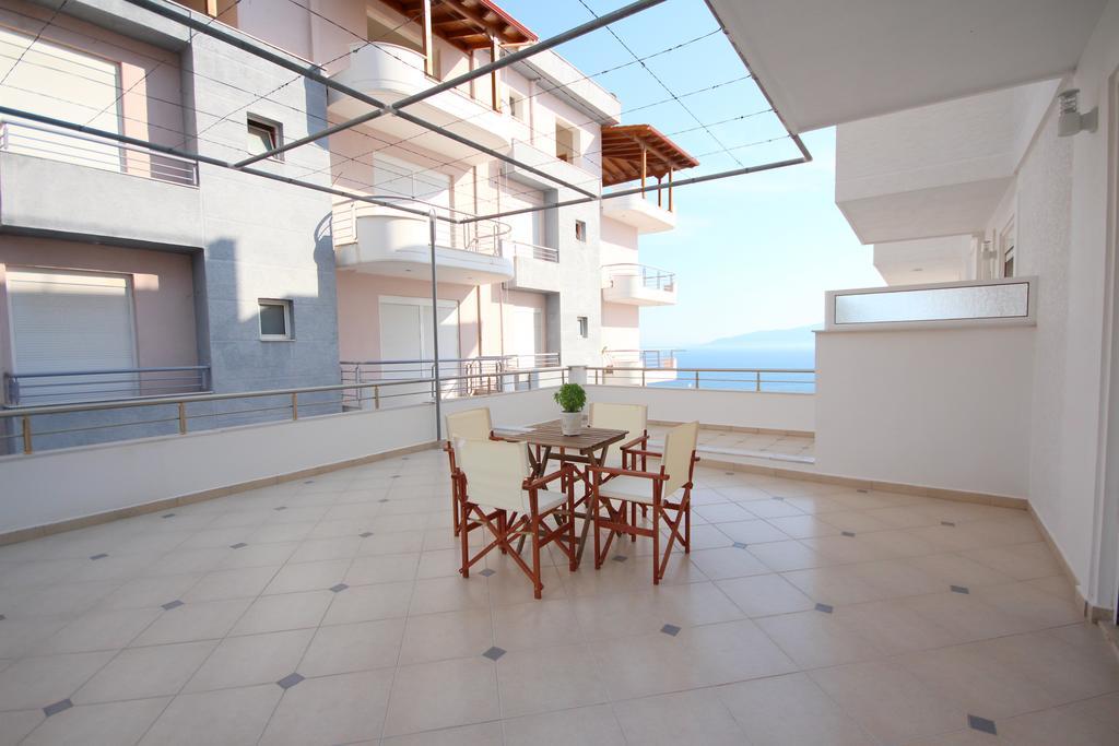 Nefeli Apartments Sarande Bagian luar foto