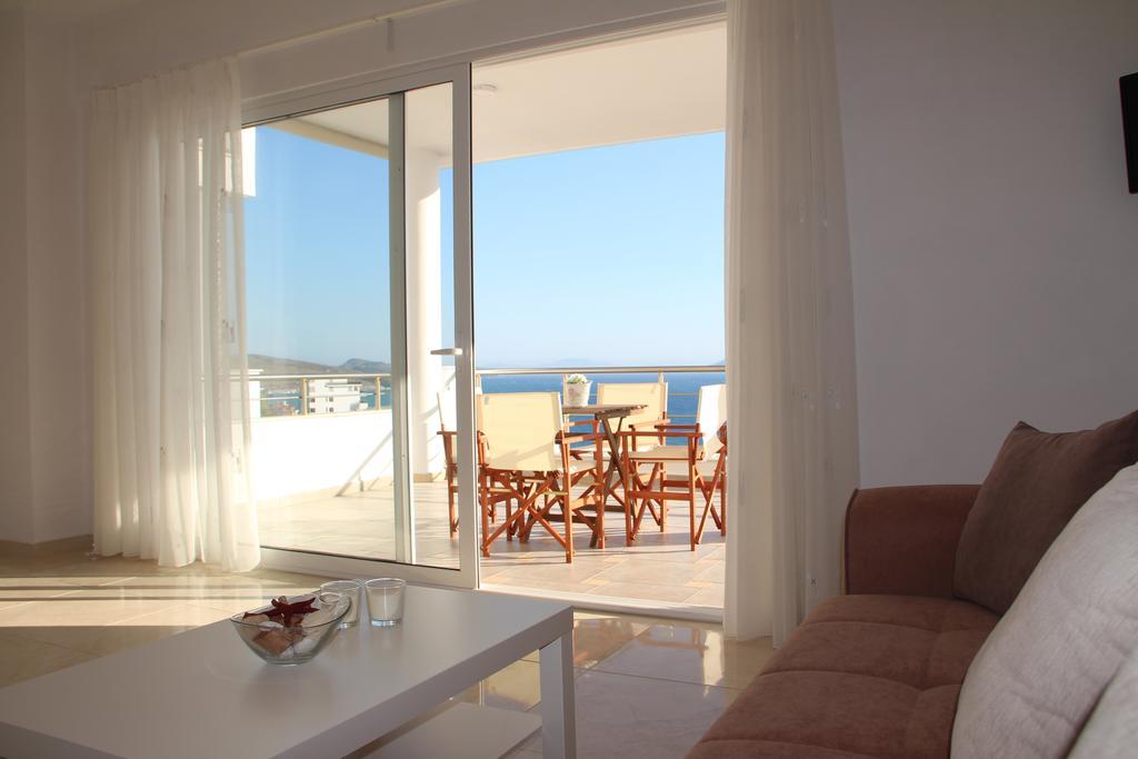 Nefeli Apartments Sarande Bagian luar foto