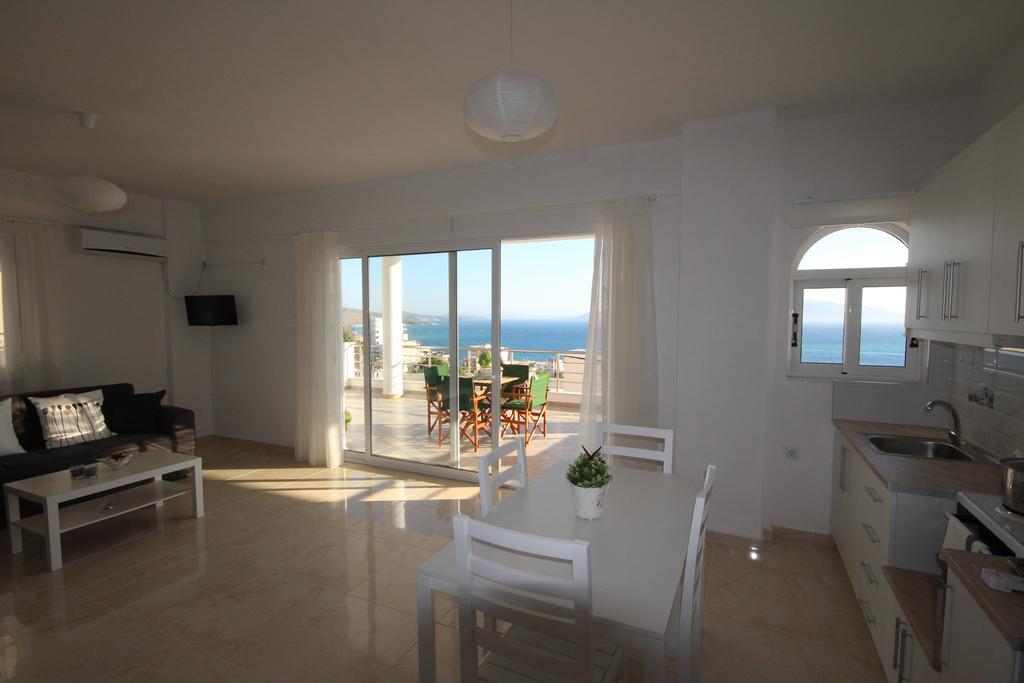 Nefeli Apartments Sarande Bagian luar foto